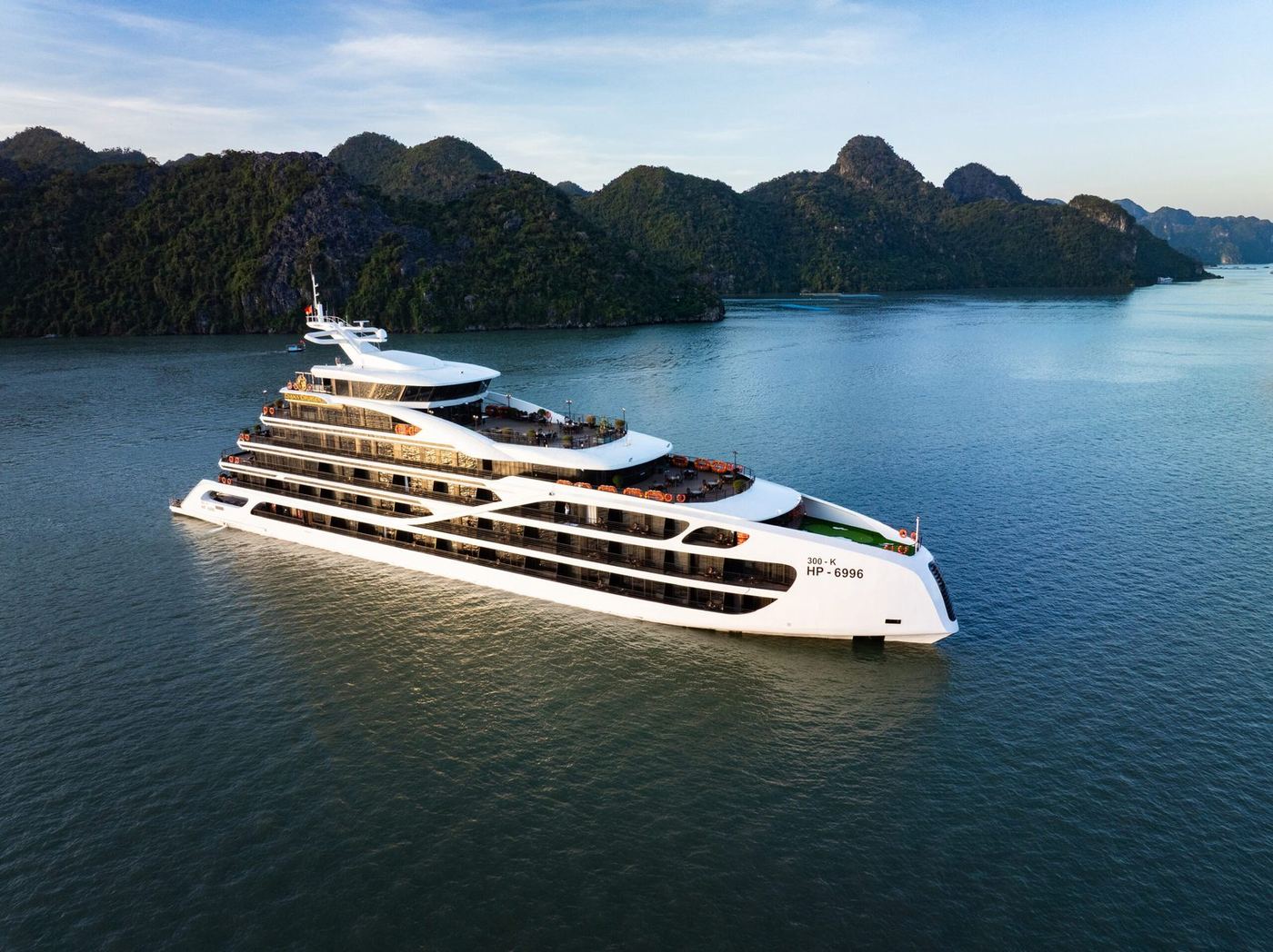 Diana Cruises Halong Bay – Luxury by Venus Group, תמונה 3