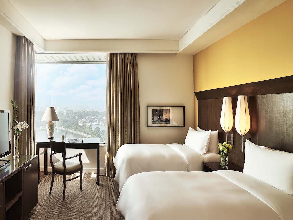 Premier Lake View Room (35 m²)